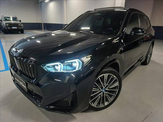 BMW iX1 ELÉTRICO XDRIVE30 M SPORT BMW iX1 ELÉTRICO XDRIVE30 M SPORT